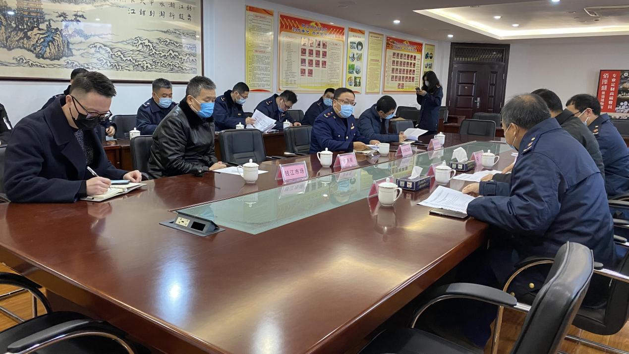 杭州市市場(chǎng)監(jiān)督管理局副局長盧建祥蒞臨錢江商城指導(dǎo)工作
